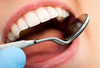 Reasons Dental Hygienists Love Life-Like Teeth Whitener